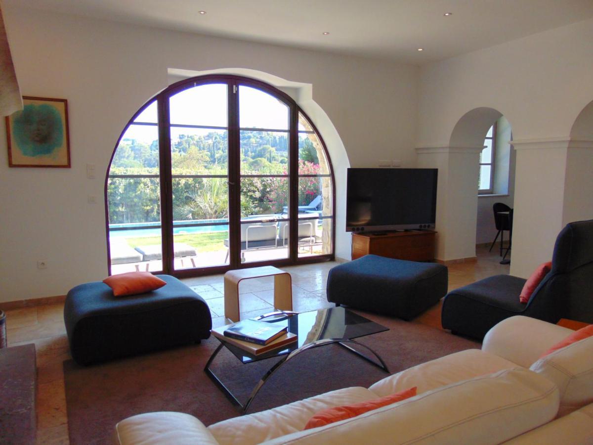 L'Elegante Bastide En Pierre Avec Vue Sur Le Vieux Village De موجا المظهر الخارجي الصورة